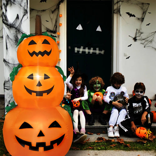 Inflatable Halloween Outdoor Decoration  Pumpkins, Yard Lawn Lighted Blow-up Decorations Suitable for Holiday Parties