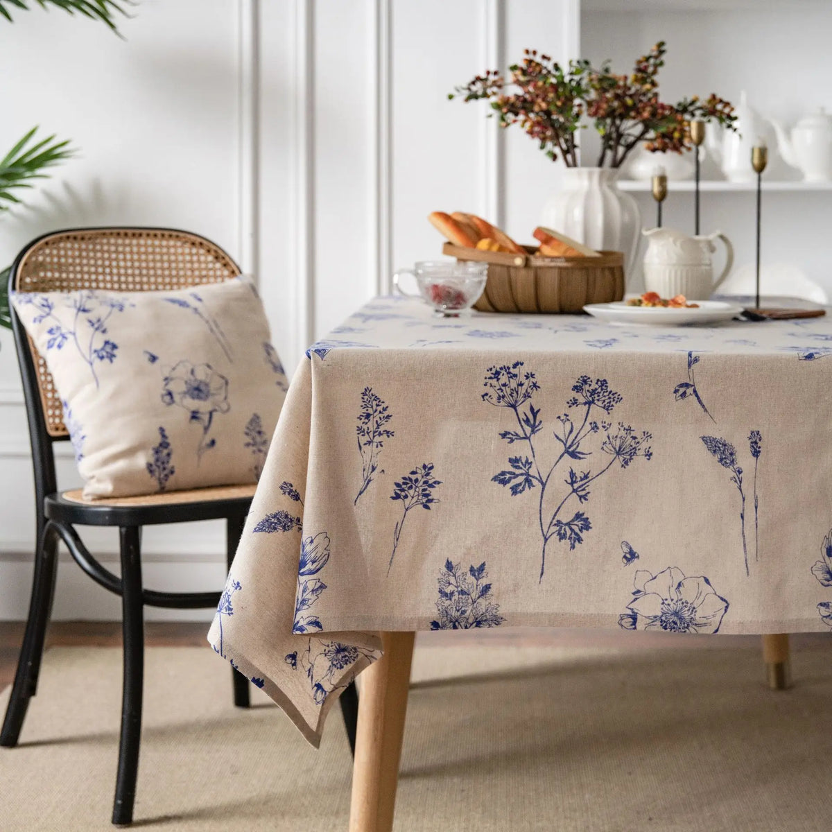 Leaf Print Rectangular Tablecloth, 100% Polyester, Handmade Finish, Reusable Pastoral Mantel and Table Cover - product view 2