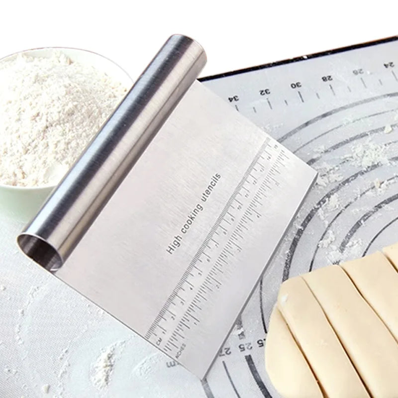 Stainless Dough Scraper with Measuring Scale, Pastry Cutter and Pizza Chopper, 15 cm Kitchen Baking Tool - product view 3