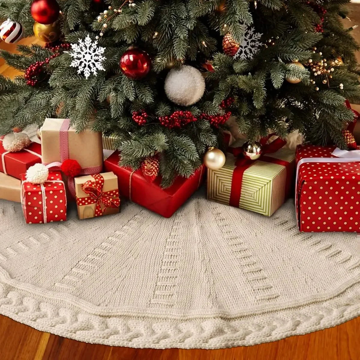 Knitted Christmas Tree Skirt, Cable Knit Cloth Tree Base Cover with Ties in 62cm, 92cm or 122cm - product view 4