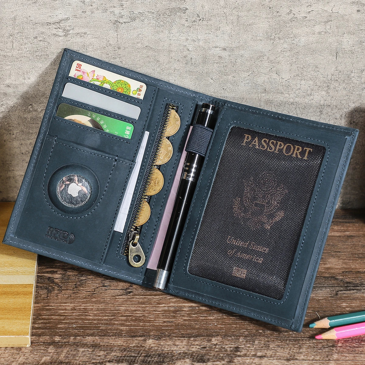 travel wallet - product view 3