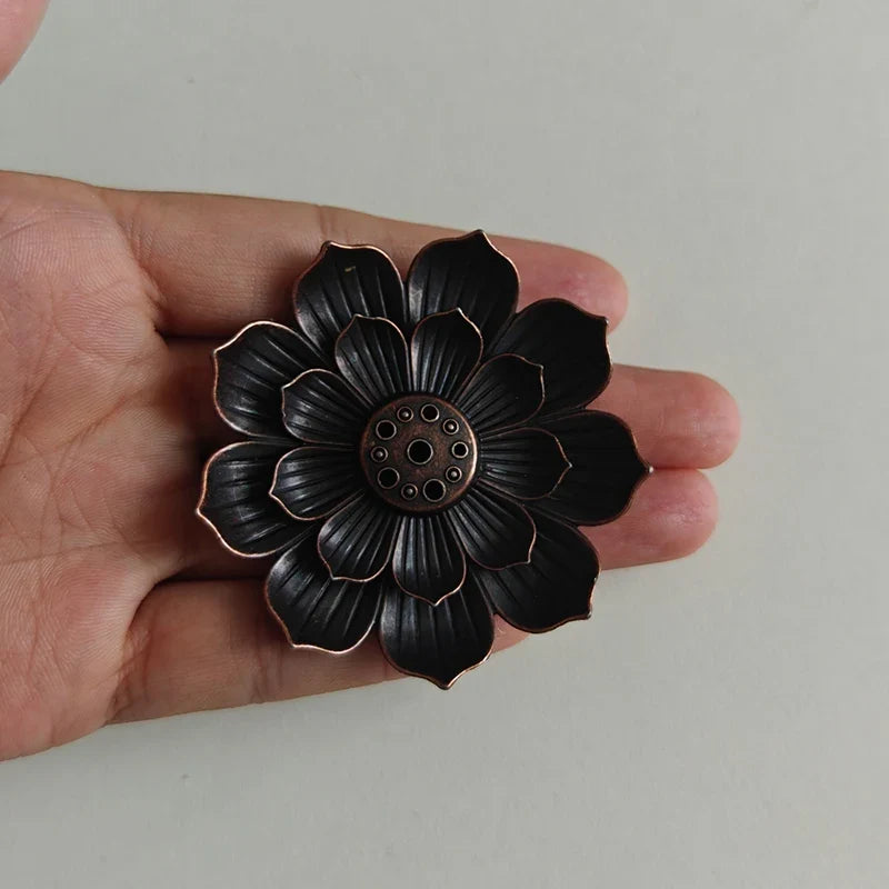 Mini Metal Incense Holder, Three-Legged Antique-Style Aromatherapy Burner for Indoor Incense, Tea Ceremony Décor or Gifting - product view 1