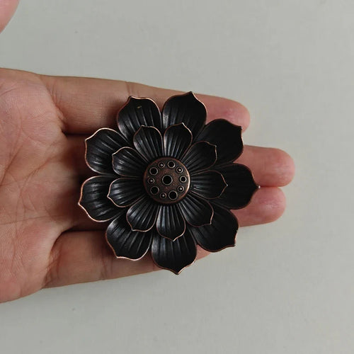 Mini Metal Incense Holder, Three-Legged Antique-Style Aromatherapy Burner for Indoor Incense, Tea Ceremony Décor or Gifting - product view 1