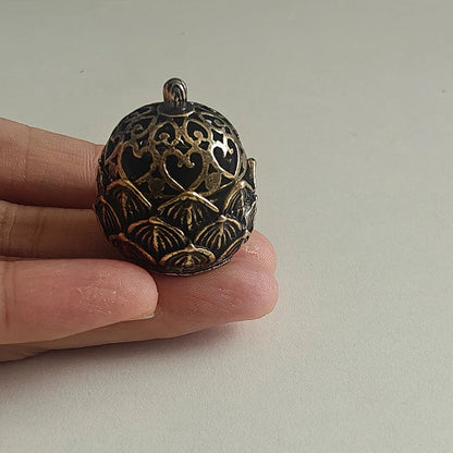 Mini Metal Incense Holder, Three-Legged Antique-Style Aromatherapy Burner for Indoor Incense, Tea Ceremony Décor or Gifting - product view 4