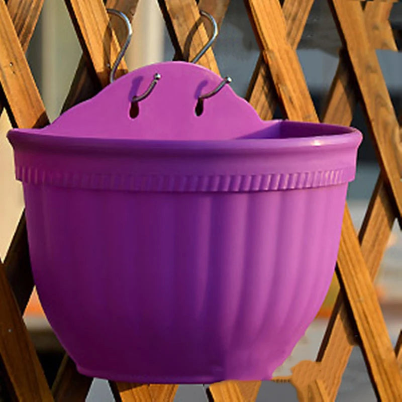 vertical wall planter - product view 2
