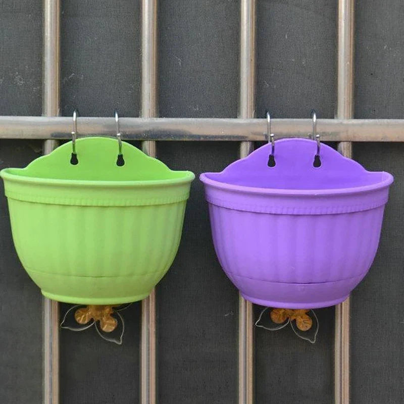 Wall-Mounted Plastic Planter, 21 × 15 × 17cm Hanging Flower Pot for Balcony, Garden, Home and Space-Saving Décor - product view 6