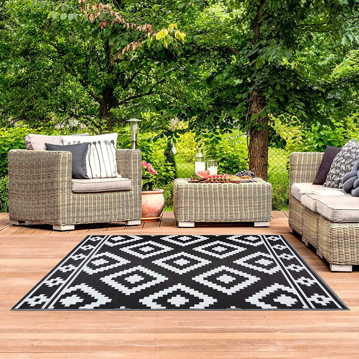 Striped Outdoor Rug, Waterproof Anti-Slip Fade-Resistant Polyester Carpet for Patio, Balcony, Camping and Indoor Floors - product view 2