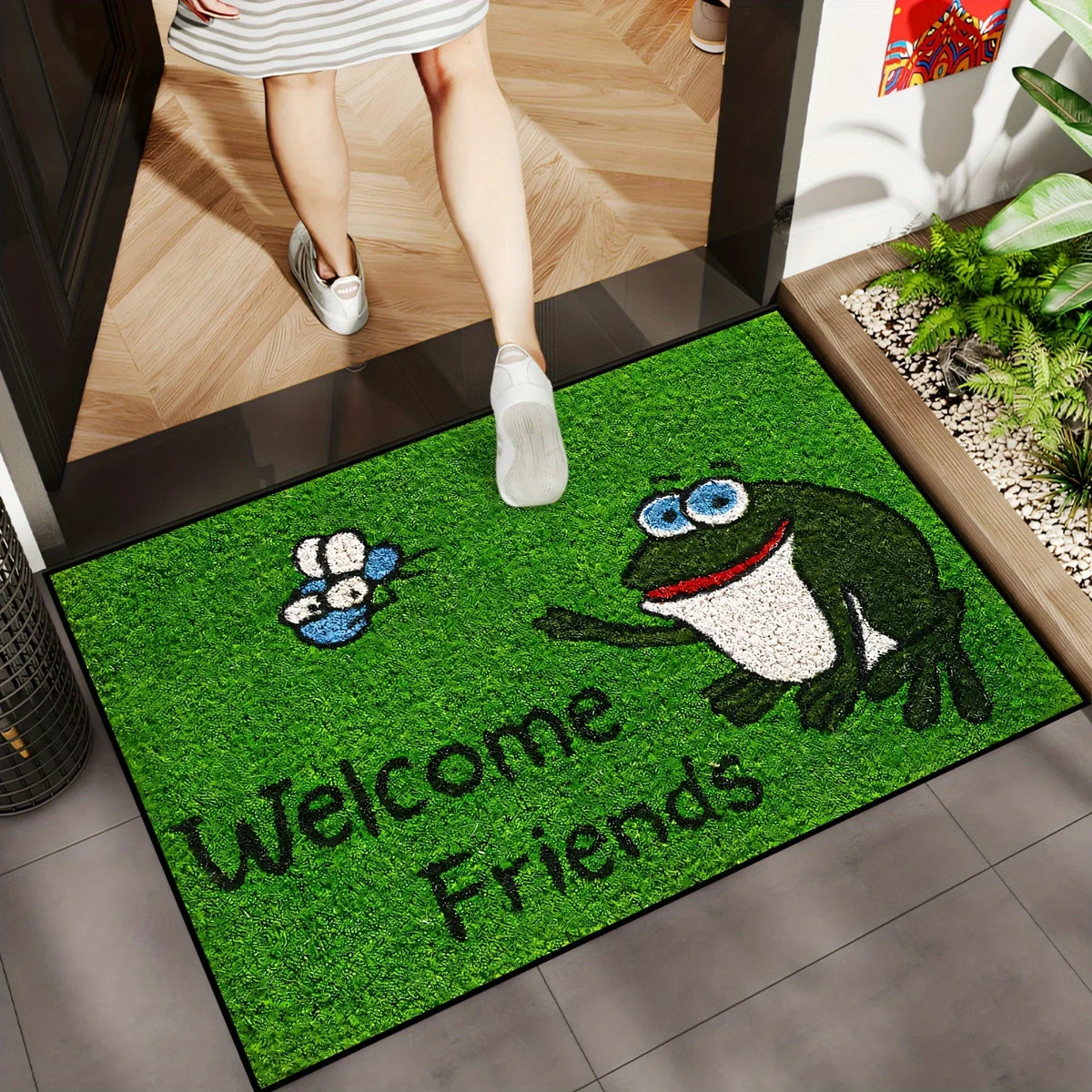 Cartoon Frog Outdoor Doormat, Green Polyester Welcome Mat, Fade-Resistant Machine-Made Rug in 40×60, 50×80 or 60×90 cm - product view 3