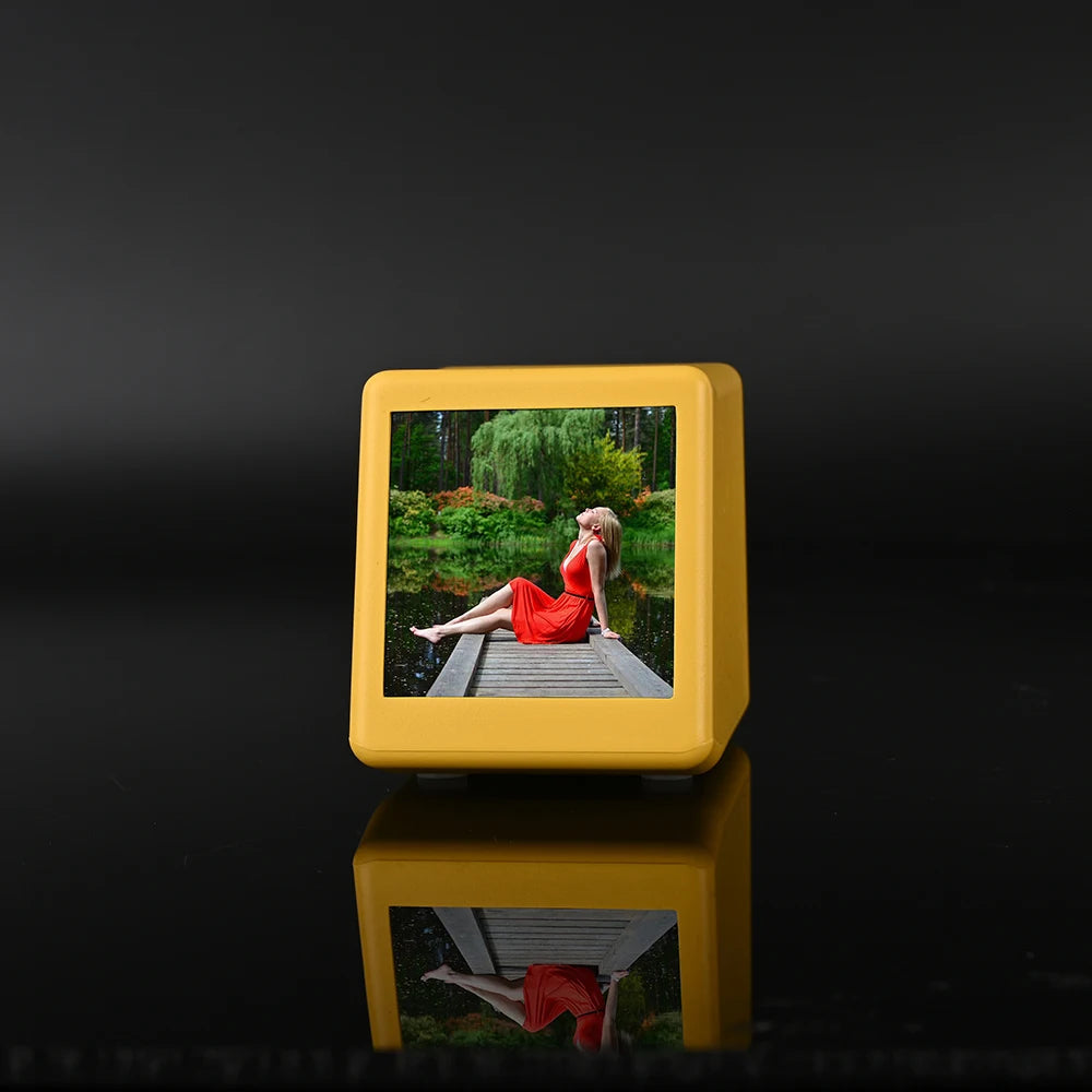 mantel clock - product view 5