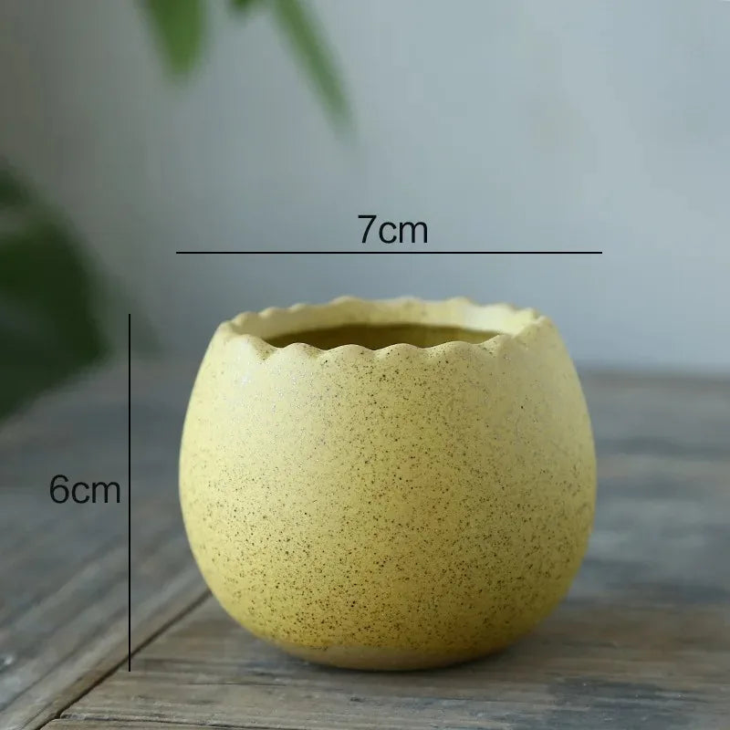 ceramic planter - product view 3