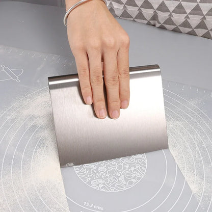 Stainless Steel Dough Scraper, Cake Cutter and Pastry Smoother, One-Piece Easy-Clean Design, 15 cm or 22 cm Options for Baking - product view 6
