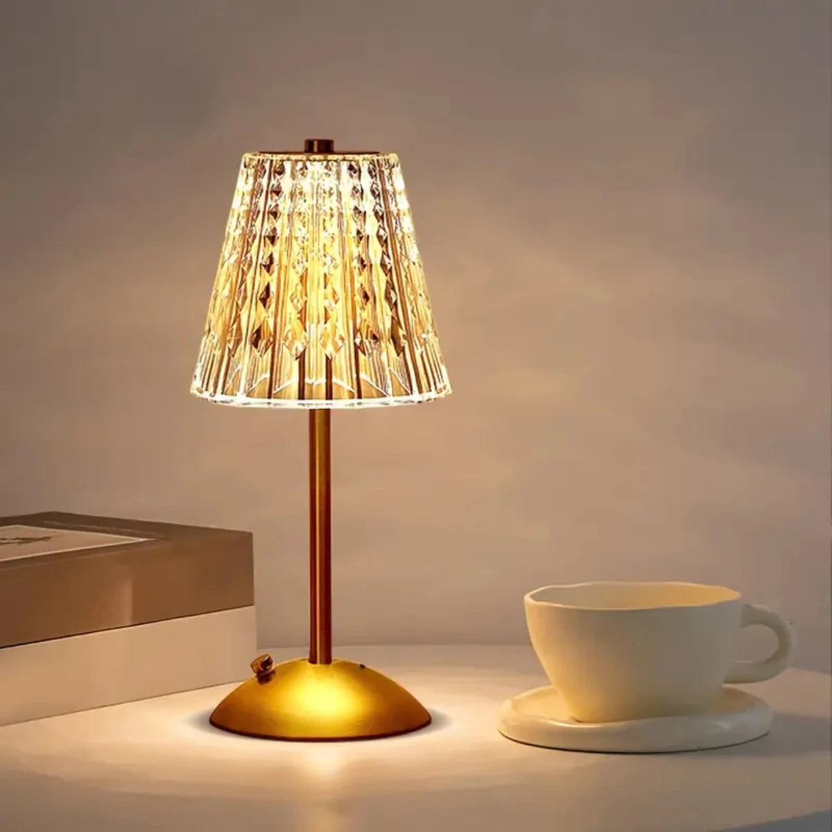 rechargeable table lamp - product view 3