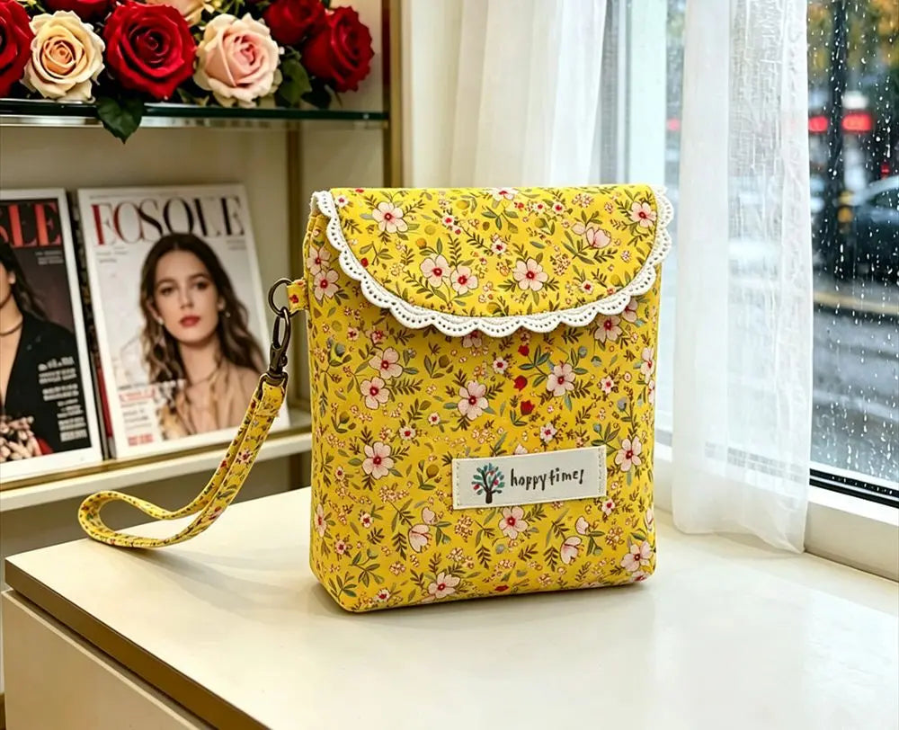 Hanging Toiletry Bag, Floral Sanitary Napkin Organizer and Mini Makeup Case, 12 x 12 x 2 cm, 4 Color Options - product view 3