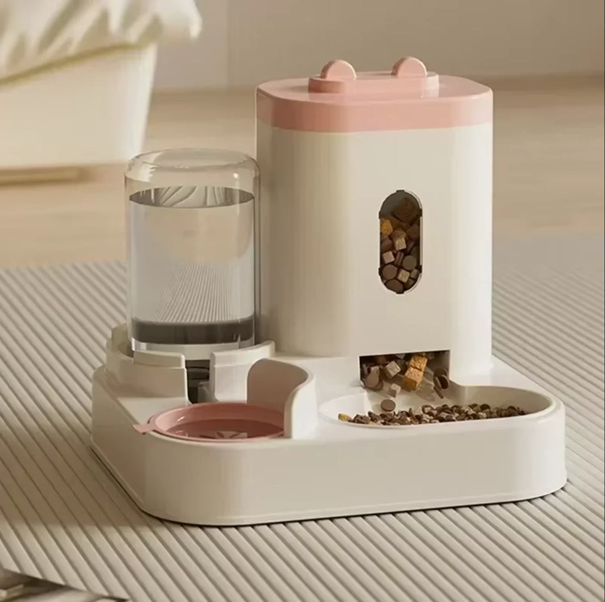 automatic pet feeder - product view 4