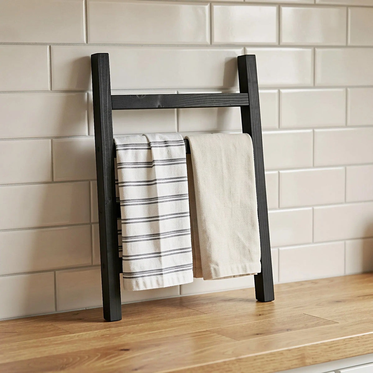 Wooden Towel Ladder Rack, Rustic Countertop Tea Towel Holder, Compact Bathroom or Kitchen Storage, 35 × 23.8 × 3.3 cm, Brown or Black - product view 5