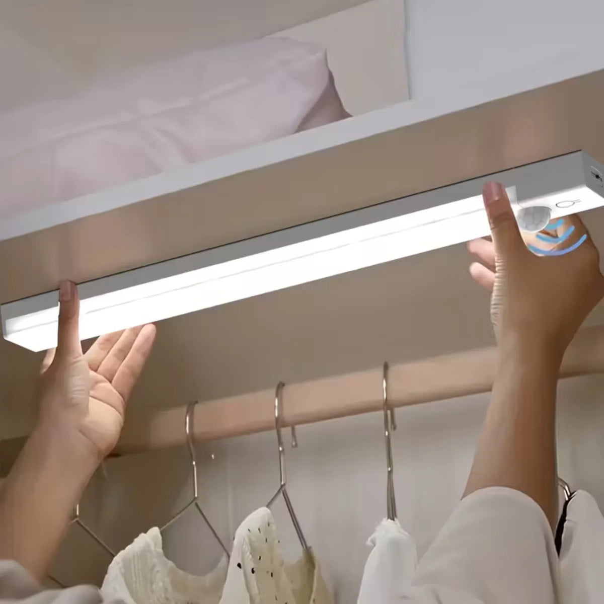 cabinet lights - product view 2
