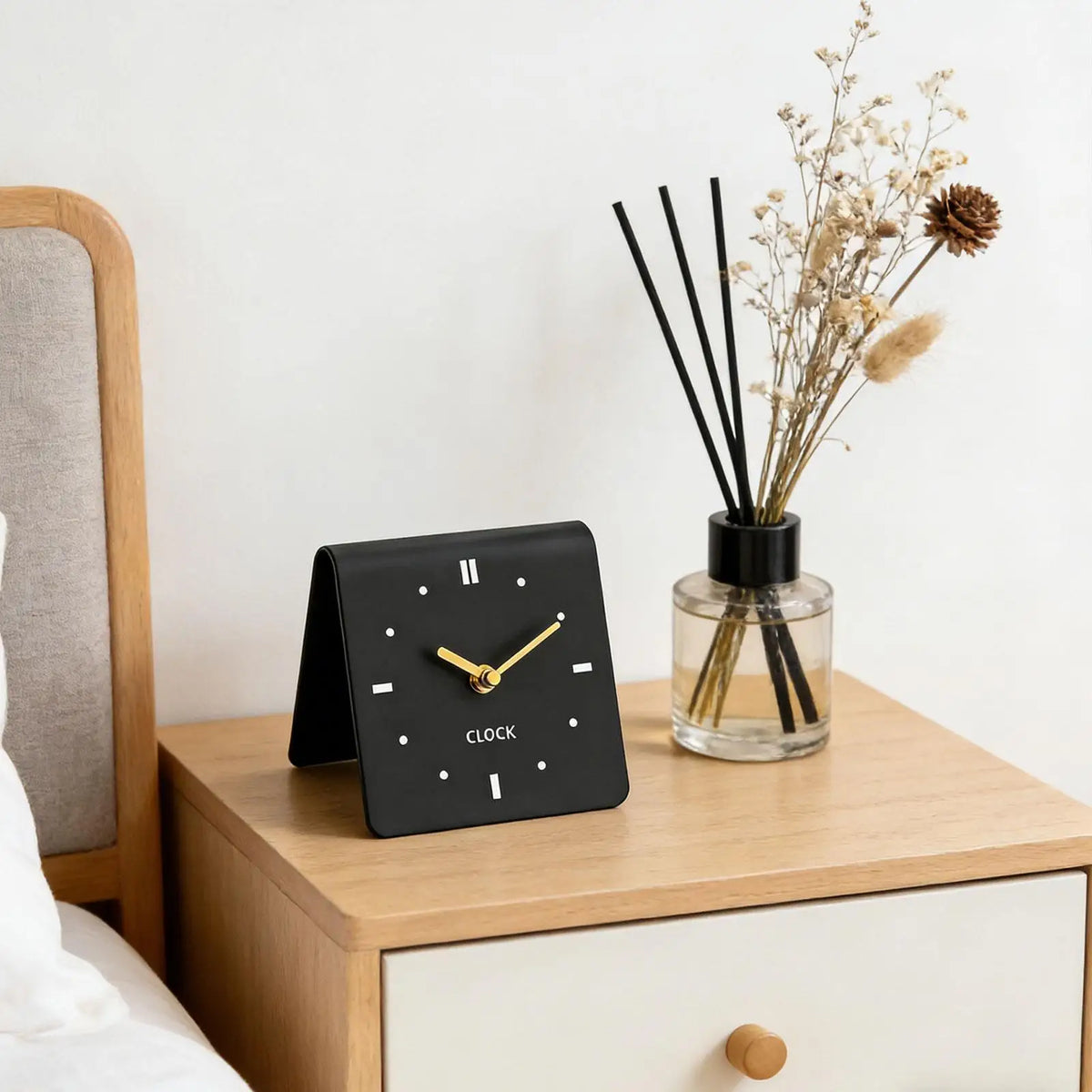 mantel clock - product view 3